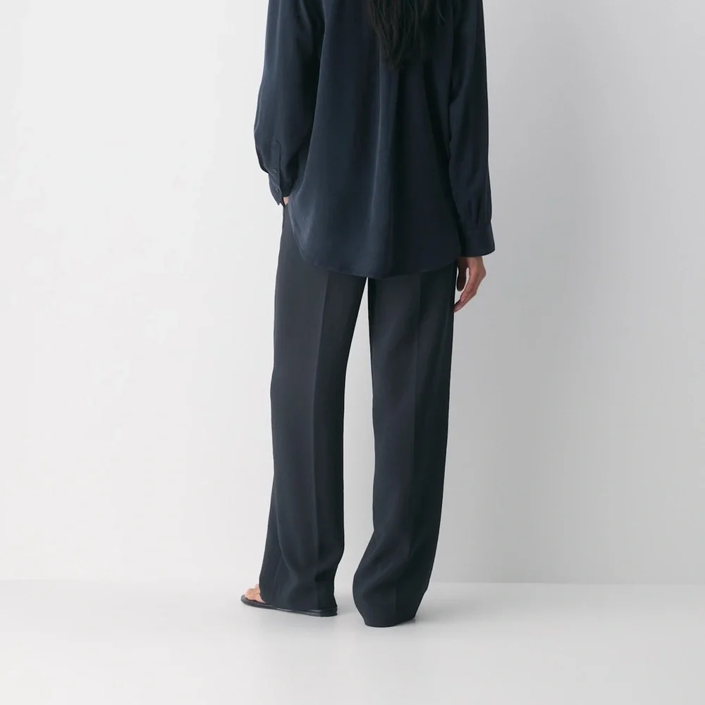 Aritzia Effortless Pants - Picture 6 of 9